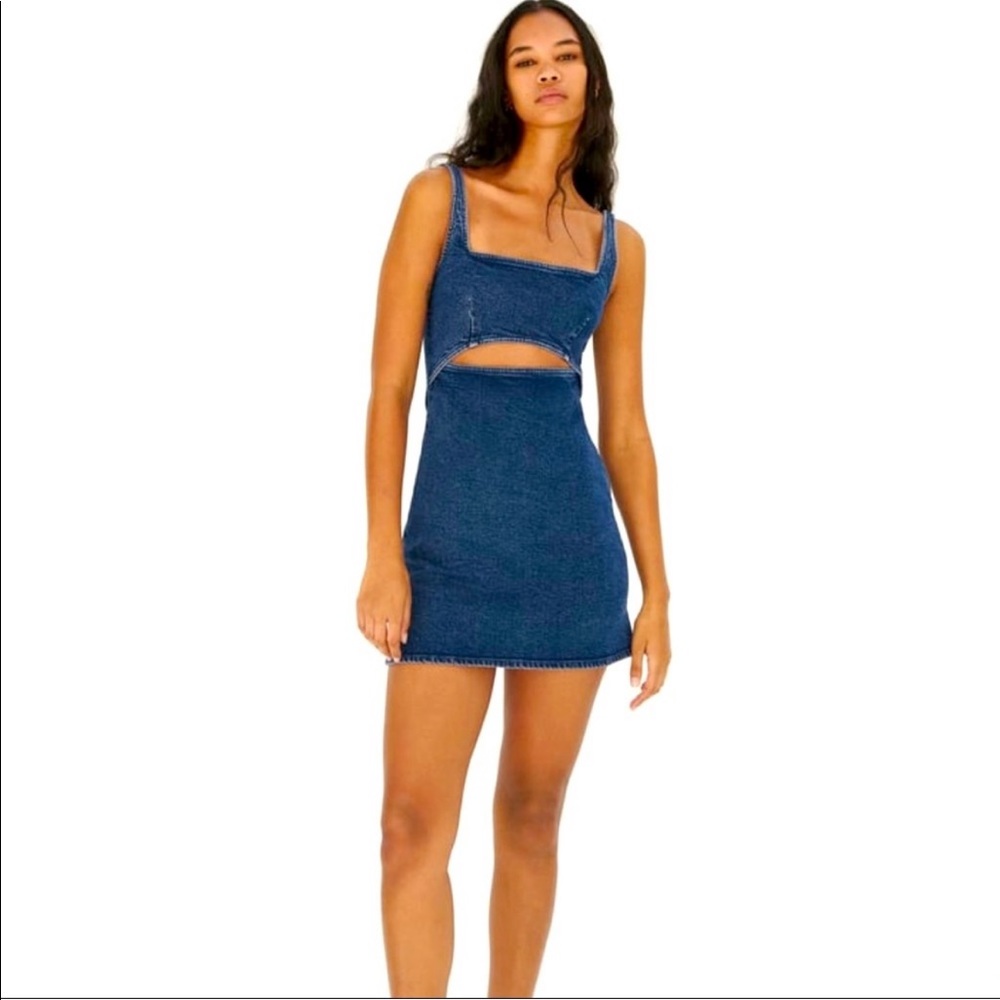 Blogger’s Favorite 🤩 Zara Blue Denim Cut Out Mini Dress